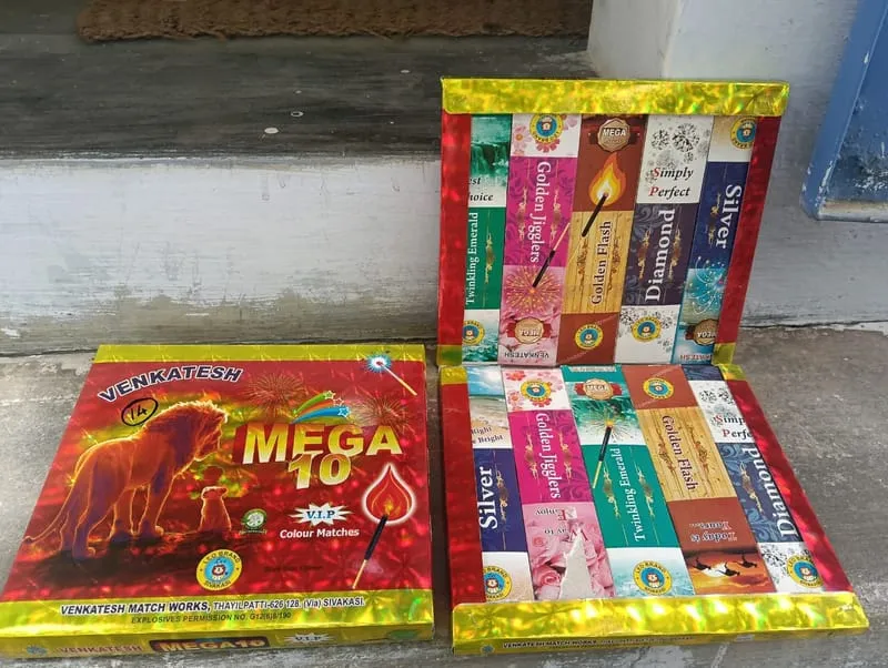 கலர் தீப்பெட்டி மெகா (5பீஸ்)